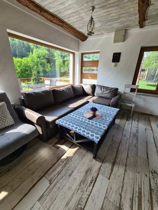 Cazare pensiune la munte. Pensiunea Subcrai