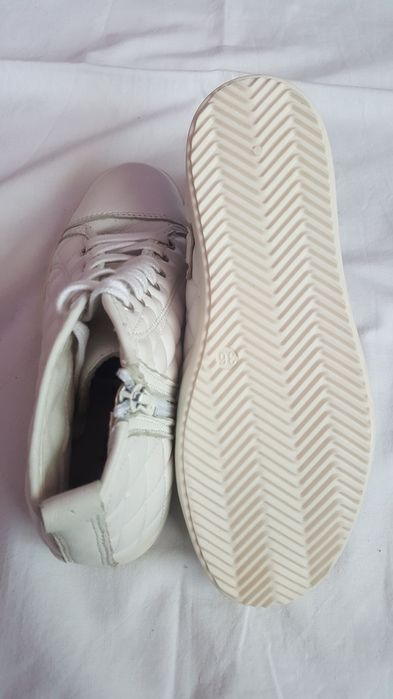 Adidasi dama Tamaris