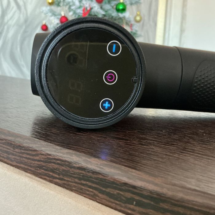 Масажен пистолет