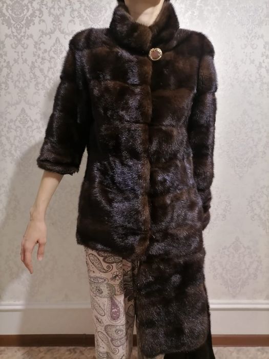 Продам норковую шубу