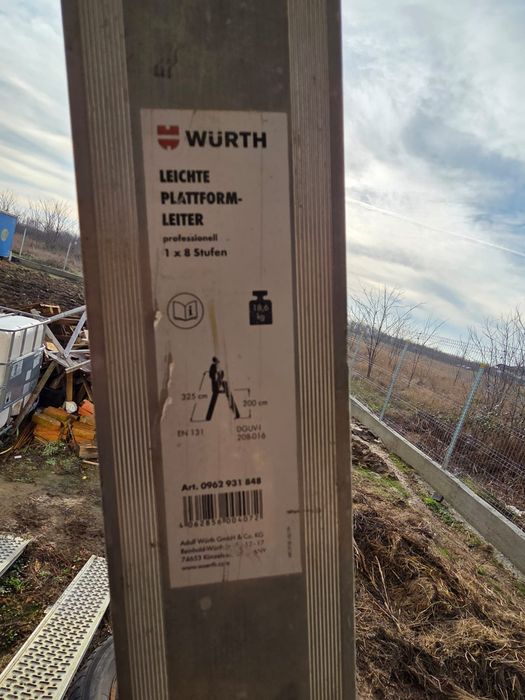 Vând scara profesionala