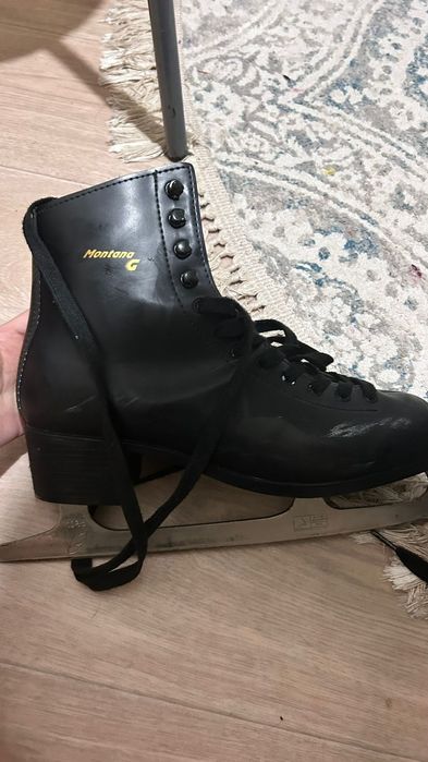 Фигурные коньки 2 пары