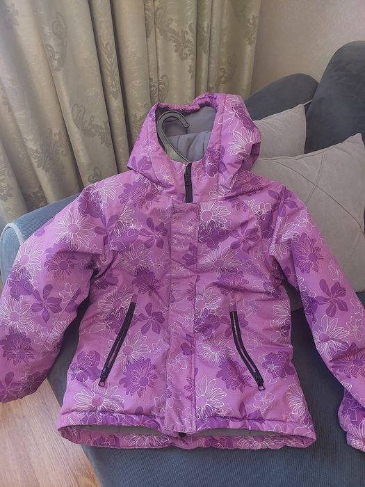 Куртка на девочку