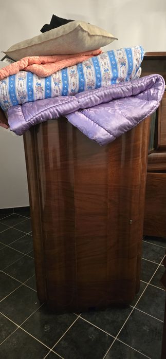 Mobilă vintage lemn nuc