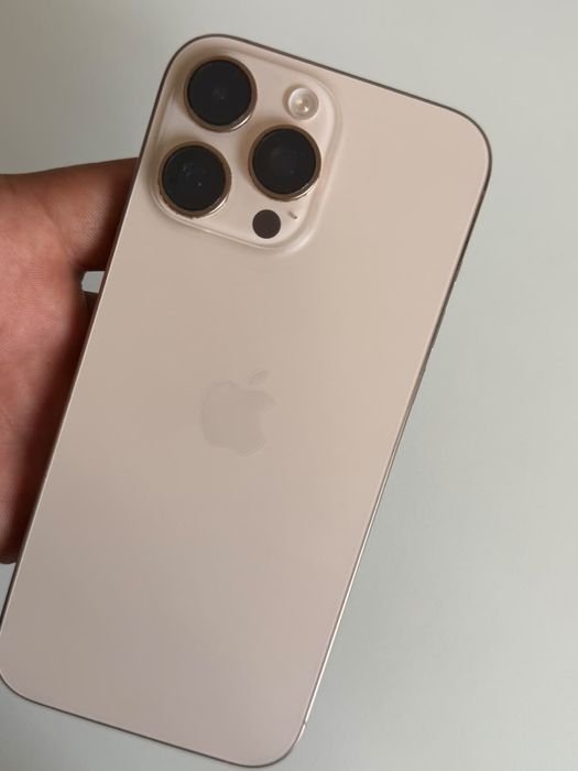 iPhone 16 Pro Max