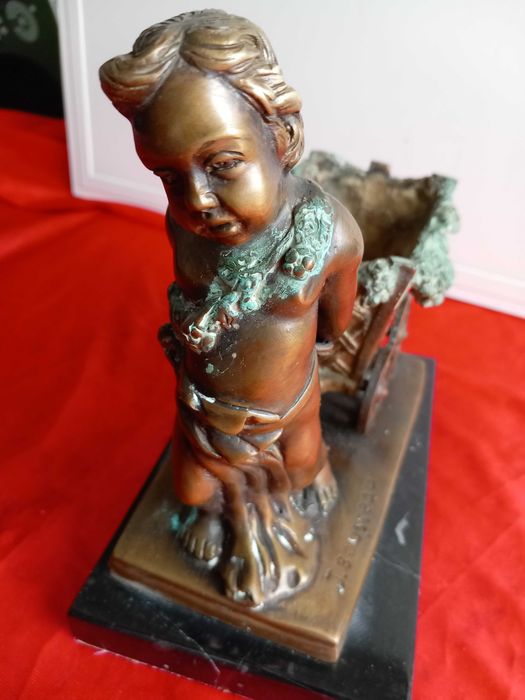 Jacques Bousseau Стара Бронзова Статуетка Херувим с Количка