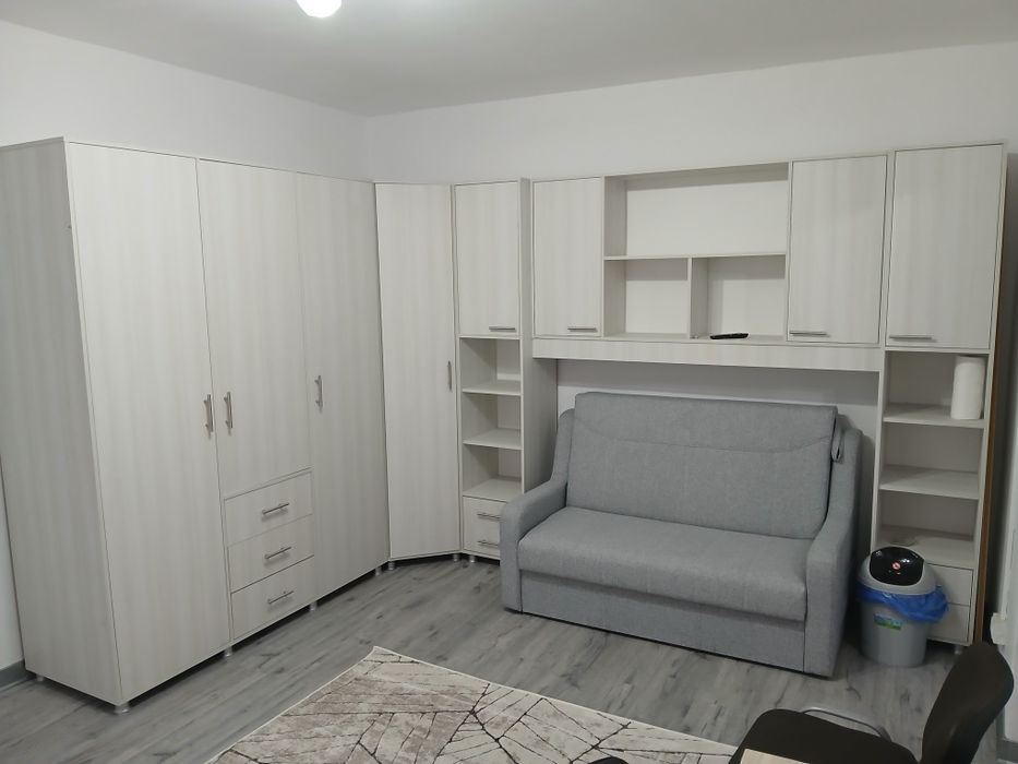 Vand garsoniera langa Poitiers Towers