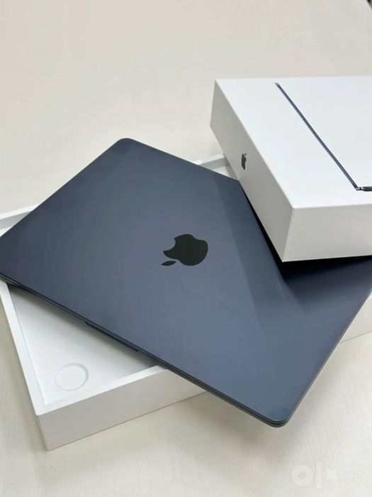 Mackbook Air M2/256 Midnight