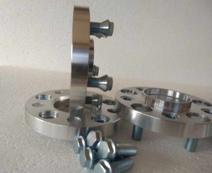 Flanse distantiere BMW 30 mm cu prindere Dubla -Prezoane Incluse