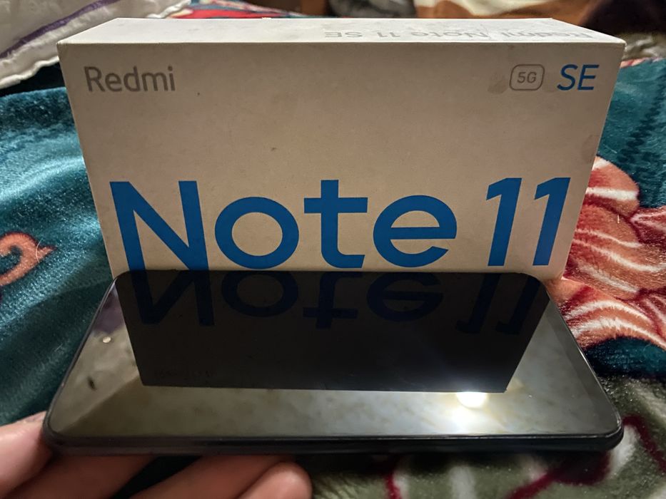 продам телефон с коробкой Redmi note 11SE 5G