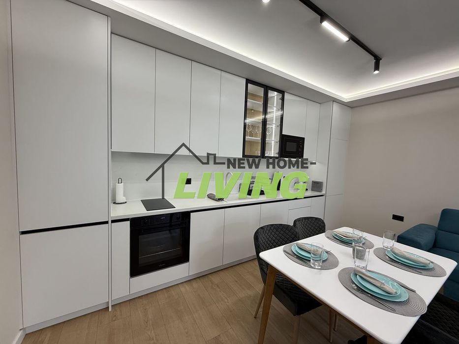 Дава се под наем Двустаен апартамент в Пловдив, Христо Смирненски - 75 кв.м за 900 € - Снимка #2