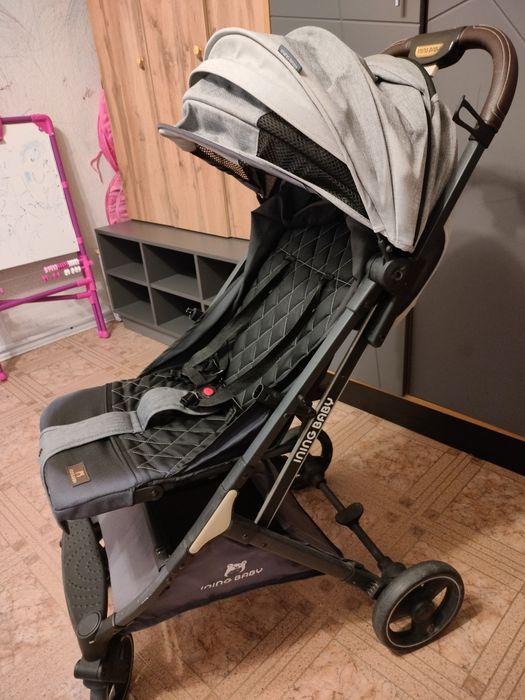 Срочно продам коляску