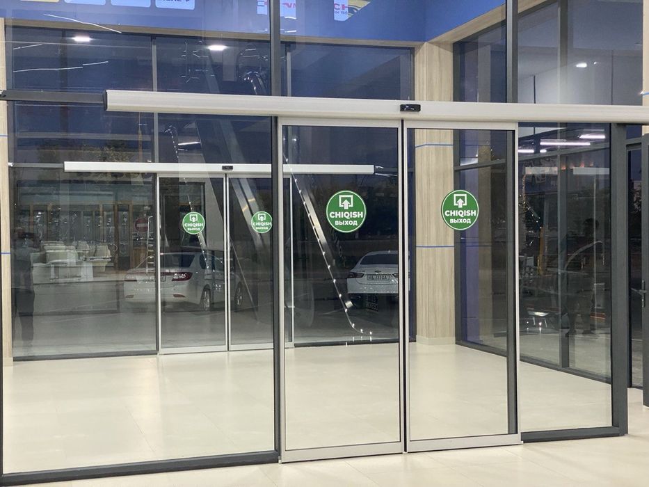 Сенсорные двери Dormakaba