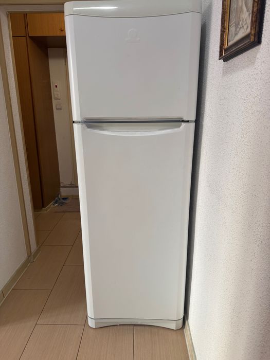 Хладилник Indesit