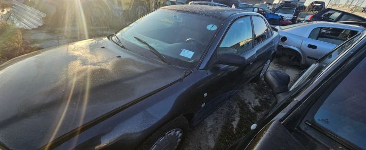 Trager / Calandru Audi A4 1996 1.9 TDI MT (110 hp)