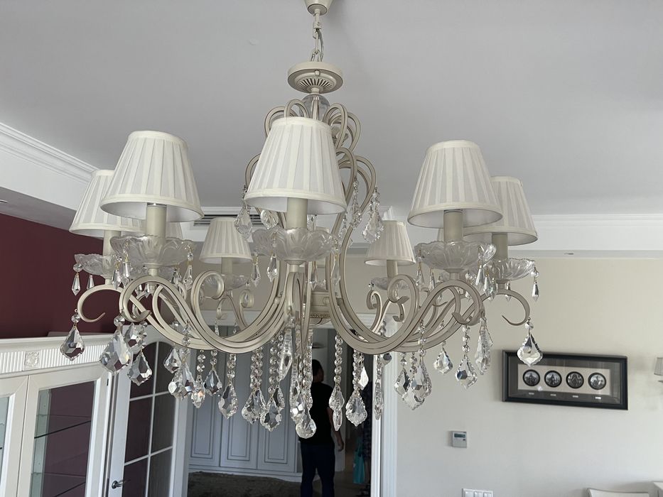 Продам люстру! Италия! Maytoni!