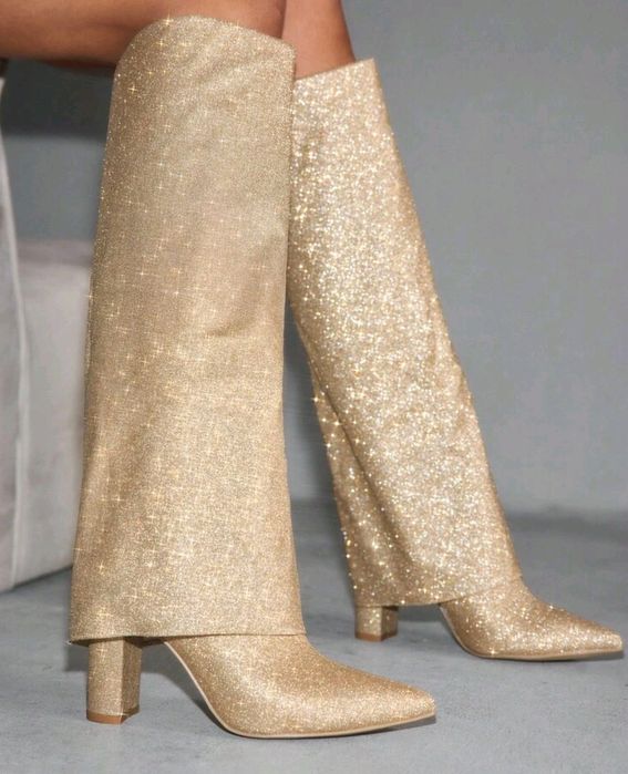 Cizmulițe noi superbe