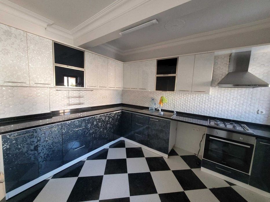 Продава се Къща в Пловдив, Беломорски - 320 кв.м за 807 €/кв.м - Снимка #3