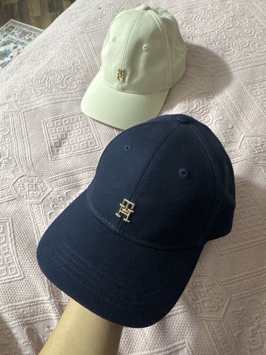 Продаю кепки оригинал Tommy Hilfiger