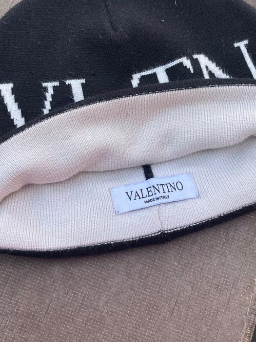 шапка valentino оригинал