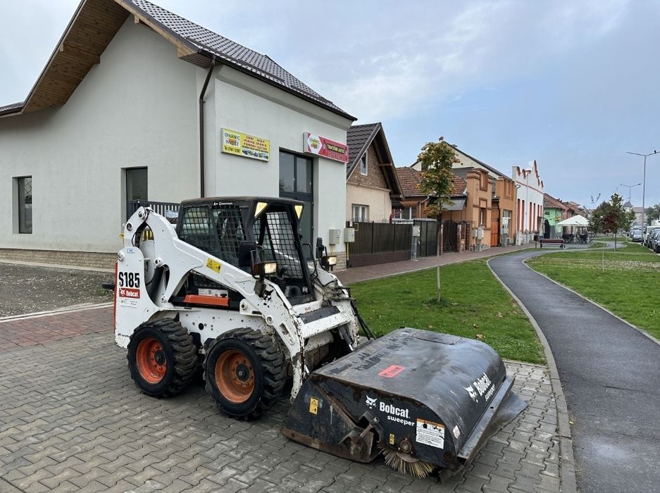 Buldoexcavator, Bobcat, Cilindru compactor, Basculanta 8x4 SORTURI NIS