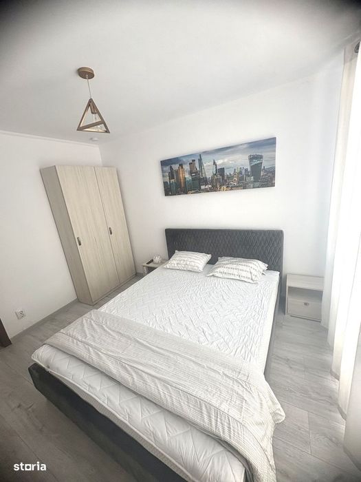 Apartament la casă, cu 4 camere
