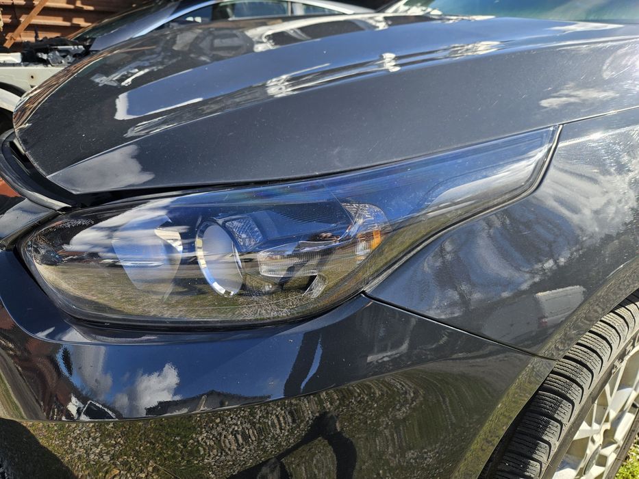 Ляв фар за Kia Ceed 2024г