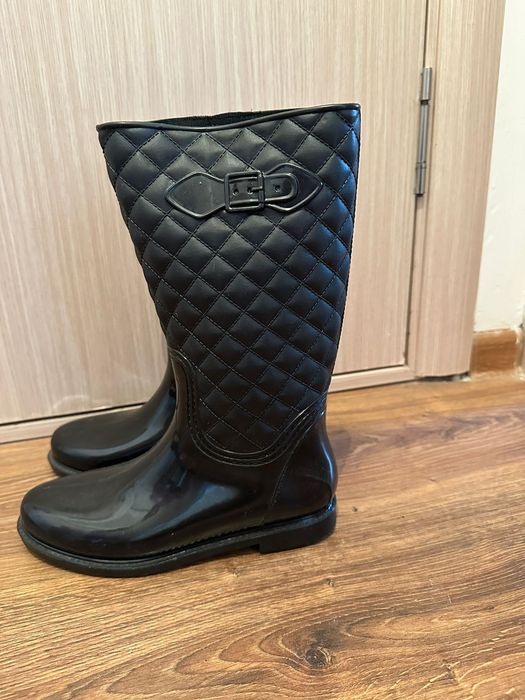 Женские резиновые сапоги