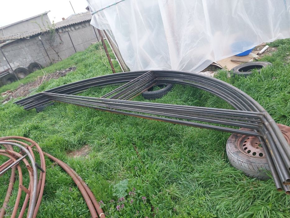 Executam la comanda arce simple sau solarii complete ..