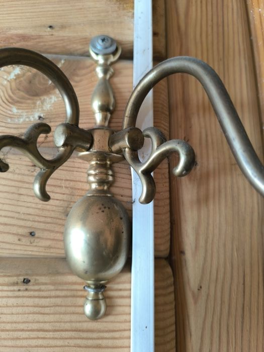 Канделябр, светильник.