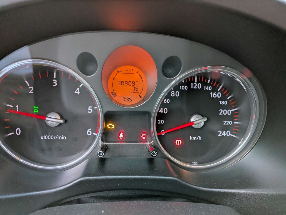 Продавам Nissan X-Trail 2.0dci, 4x4, T31 - втора генерация