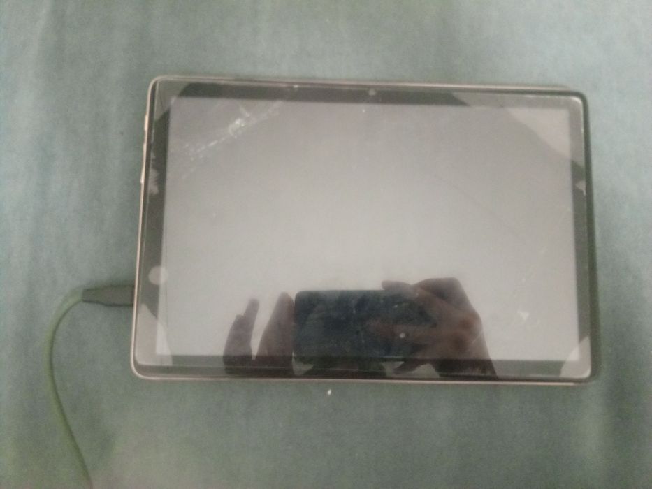 Планшет Umiio X12