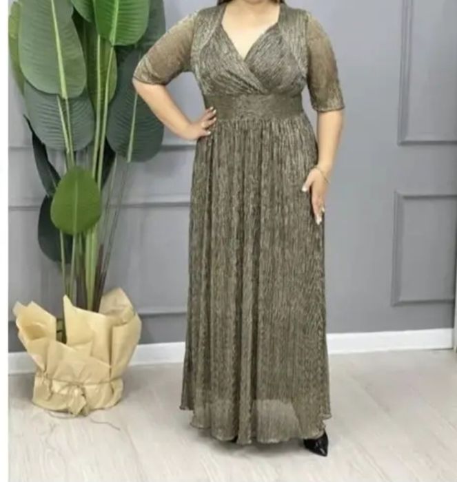 Продам разные новые платья