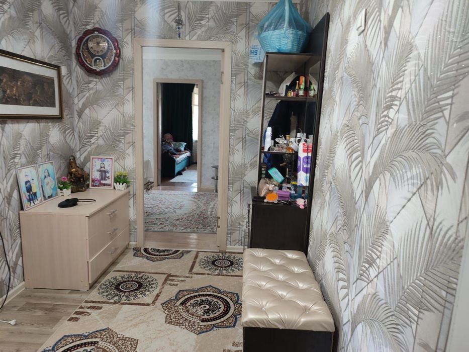 Продам 4 комн квартиру