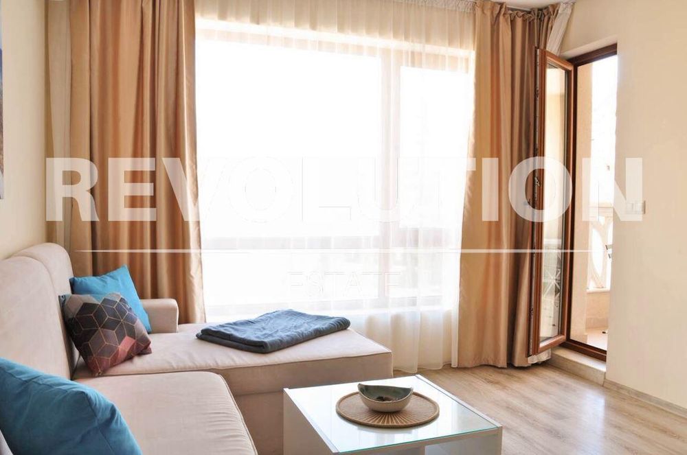 Дава се под наем Двустаен апартамент в Варна, Аспарухово - 65 кв.м за 648.21 € - Снимка #1