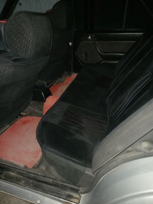 Мерседес 124 жүріп тұр