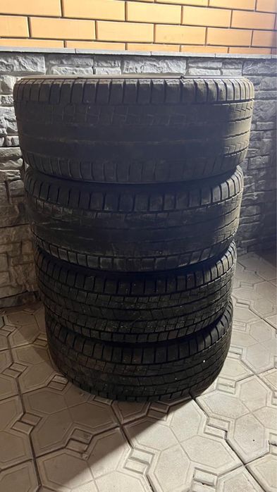 Продам б/у зимние резины