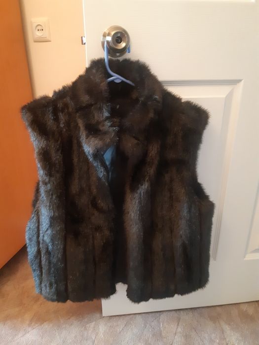 Продается Женское пальто и безрукавка, привезенные с Америки