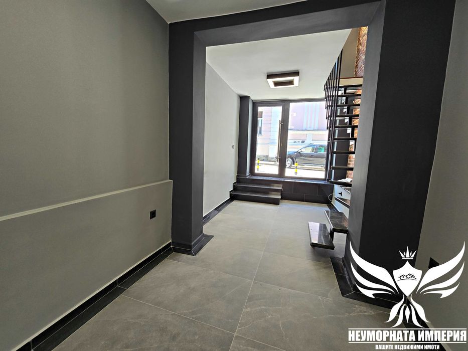 Продавам ново помещение, офис, студио, магазин 100кв. Пловдив център