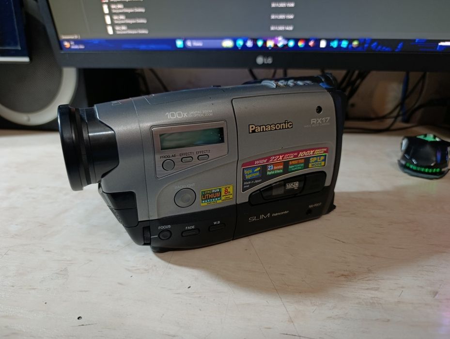 Кассетная видеокамера Panasonic rx7