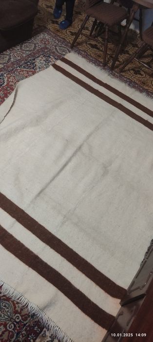 Покривки за маса и вълнена завивка