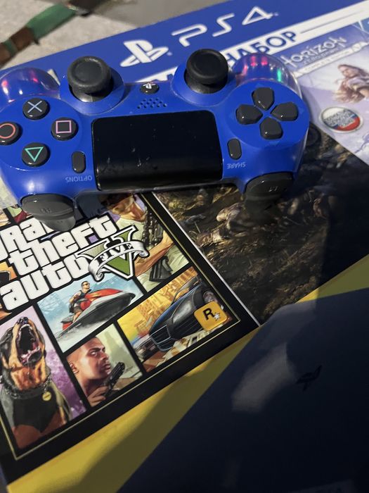 PS 4 slim,2 джойстика