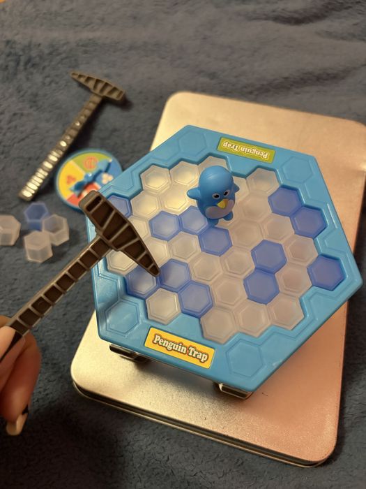 Семейна игра Penguin Trap, Save the Penguin