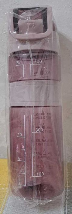 Термос "дышащий" пластик + резиновое покрытие, объёмом 700 мл