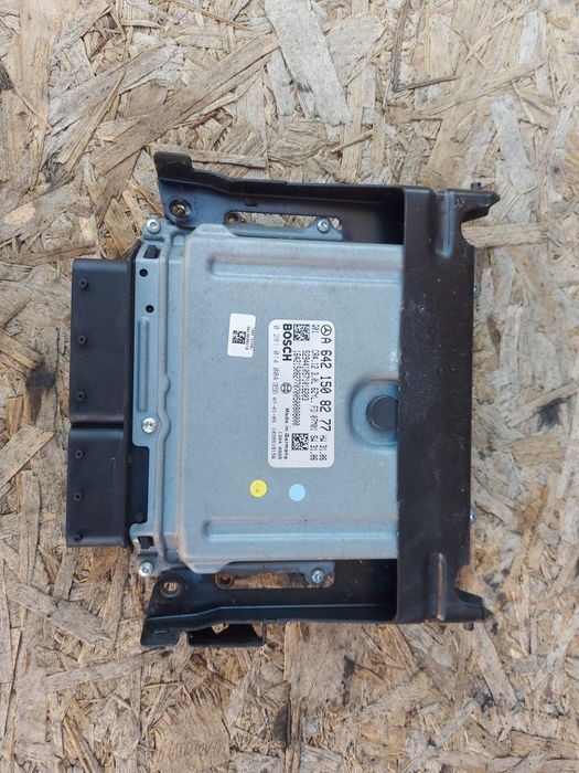 Компютър Мерцедес / ECU Mercedes OM642