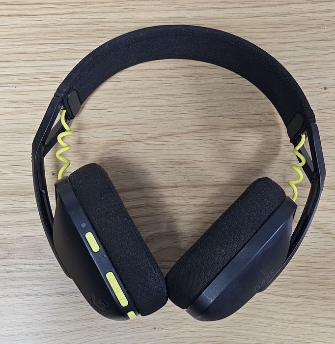 Vand casti logitech g435