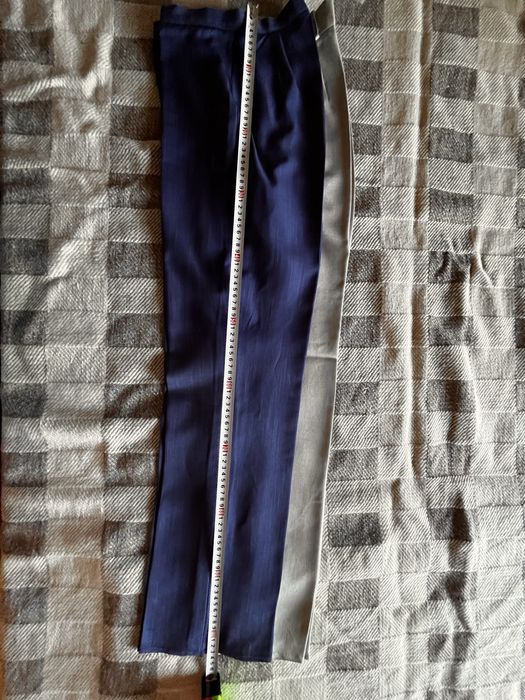 Класическо синьо. Дамски костюм с пола и два панталона