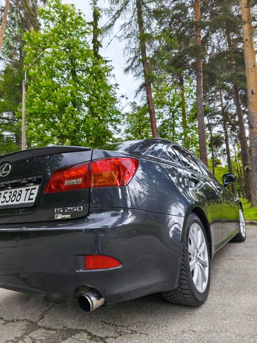 Lexus is250 exclusive
