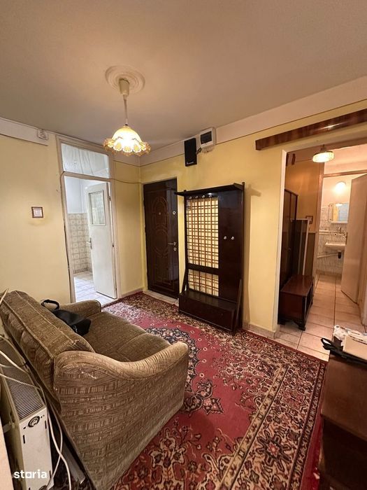 De vanzare apartament 4 camere,2 bai,2balcoane,etj1,zona ultracentrala