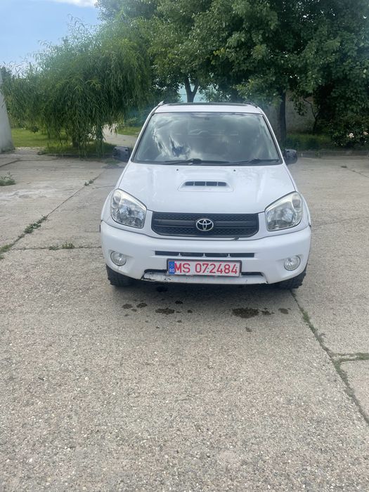 Dezmembrez Toyota Rav 4